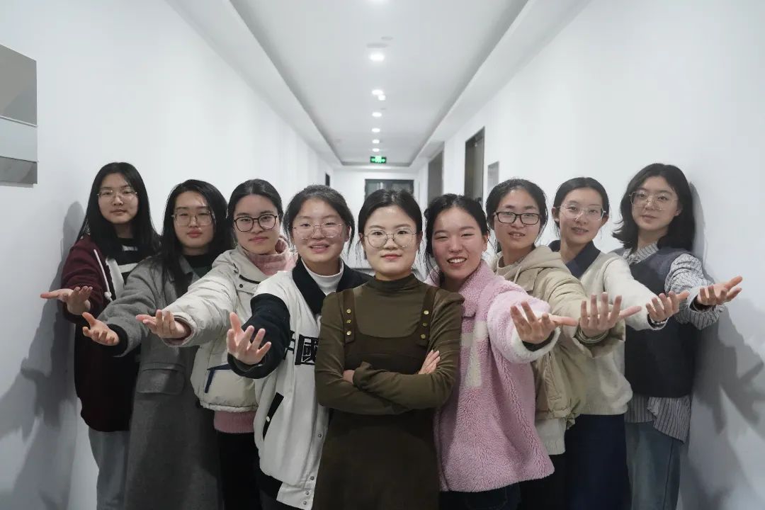 1748223255116718.jpg 640.jpg