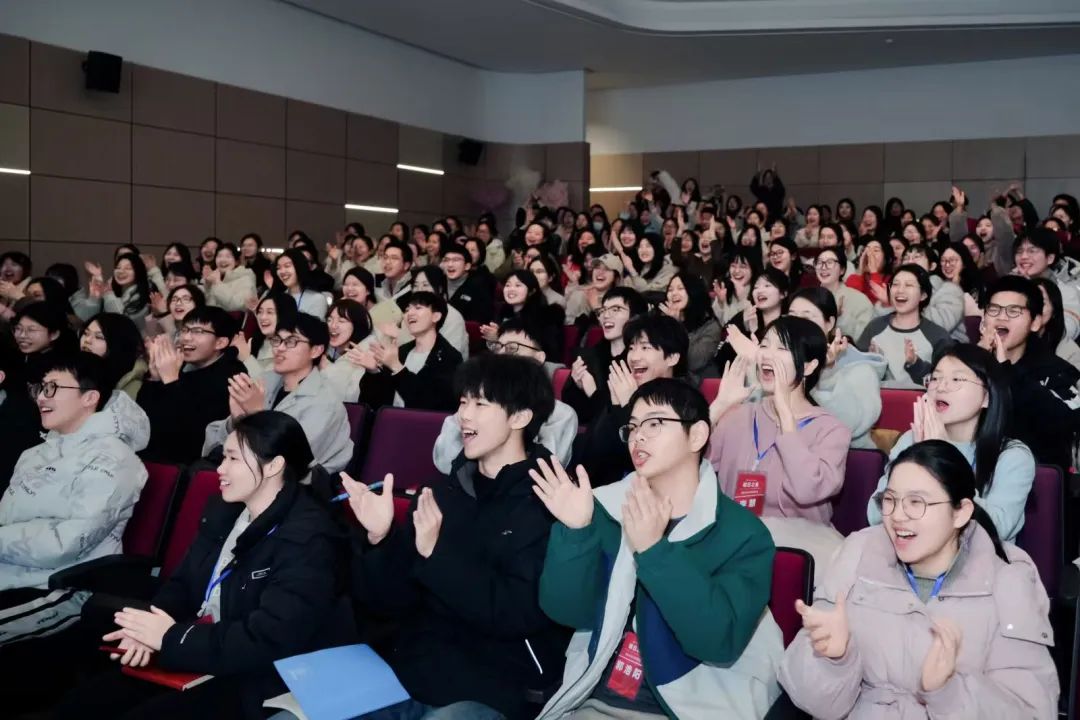 1749720186297151.jpg 640.jpg