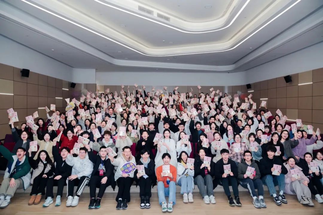 1749720198359675.jpg 640.jpg