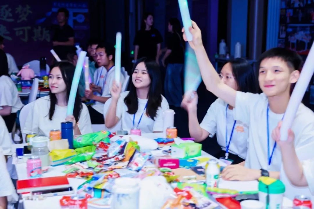 1757311185831759.jpg 640.jpg